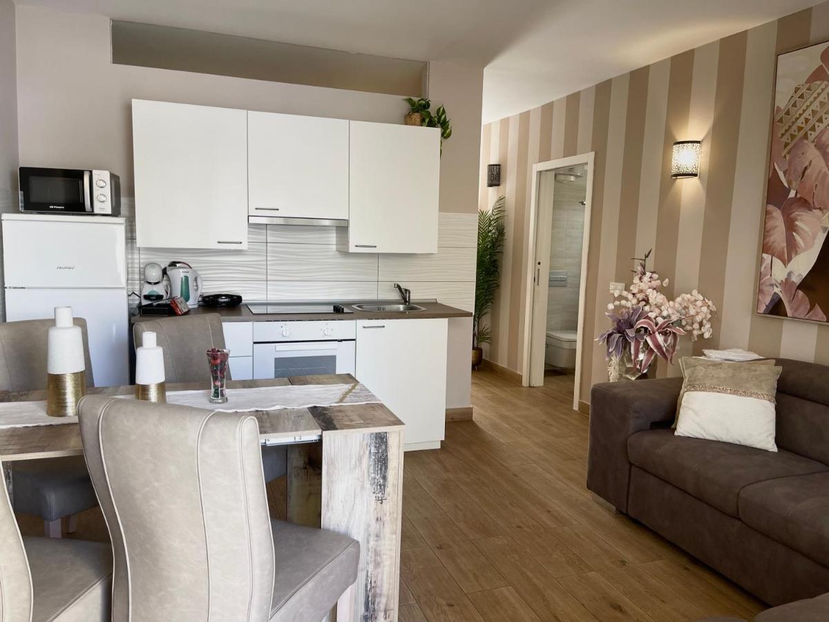 Luxury Apartment Fronte Piscina Mareverde A&V Costa Adeje エクステリア 写真